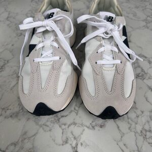 New Balance 327 White, Beige & Black Retro Running Sneakers